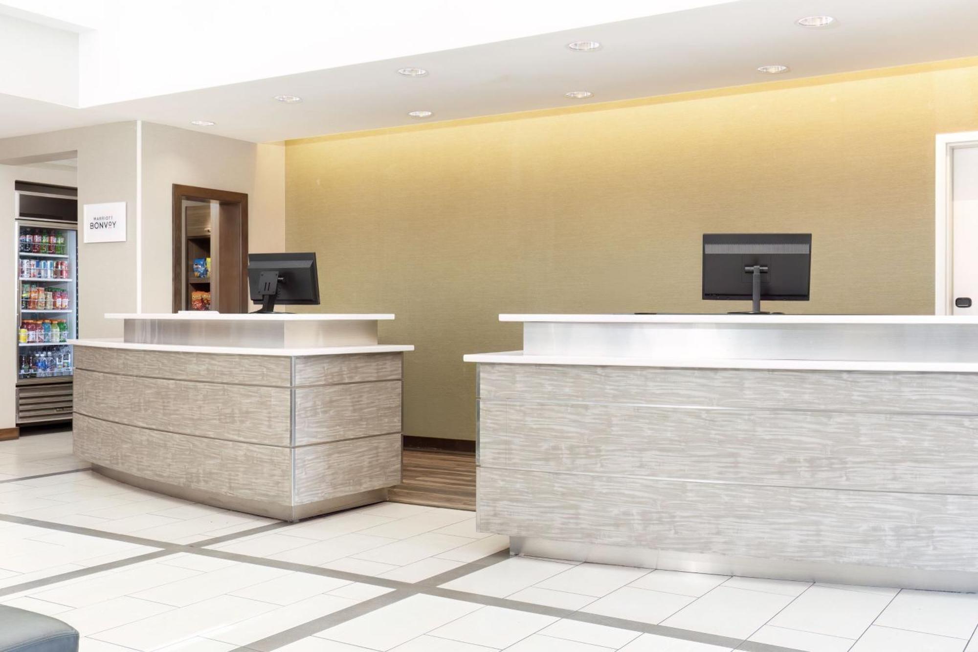 Residence Inn By Marriott Las Vegas Airport Екстериор снимка
